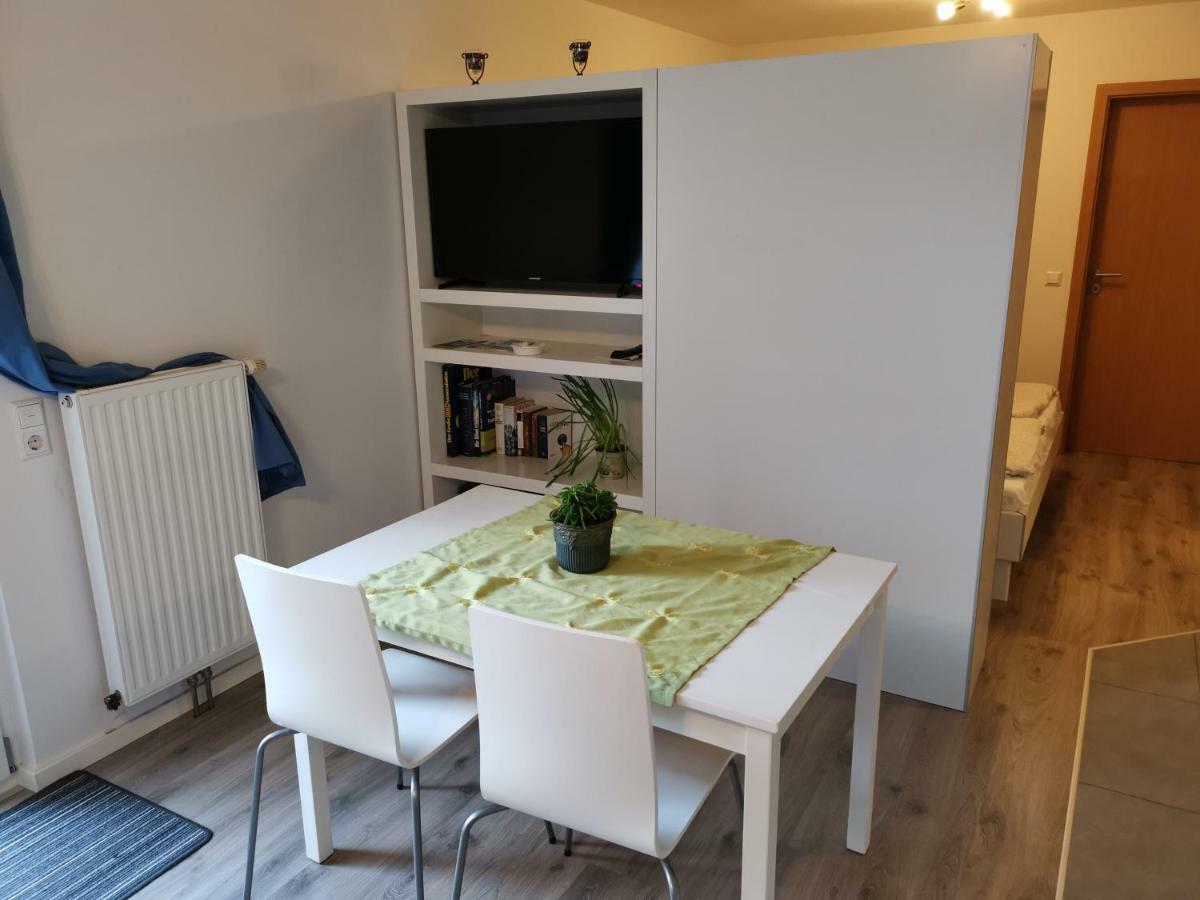 Modernes Appartement Schwarzwald Naehe Freiburg Winden im Elztal Buitenkant foto