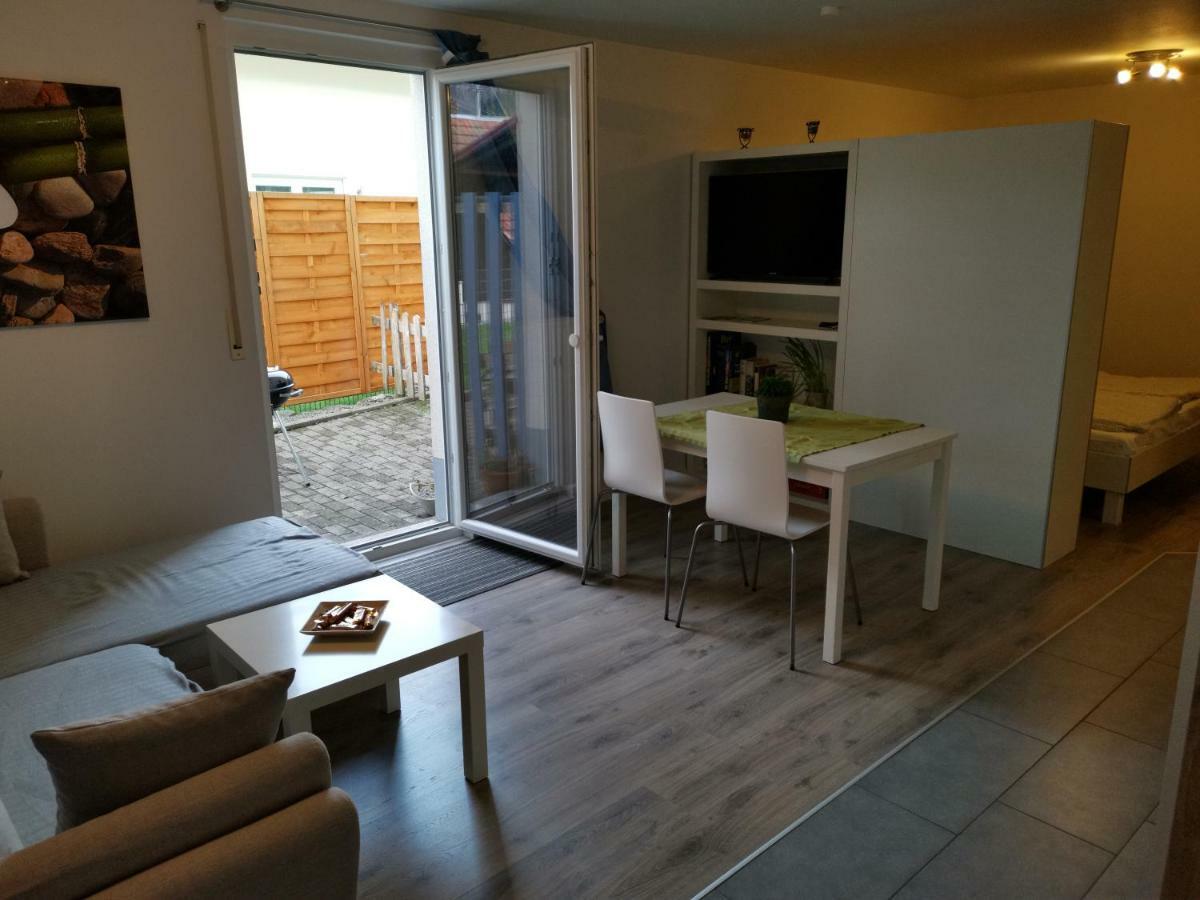 Modernes Appartement Schwarzwald Naehe Freiburg Winden im Elztal Buitenkant foto