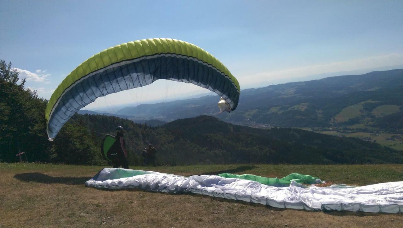 Modernes Appartement Schwarzwald Naehe Freiburg Winden im Elztal Buitenkant foto